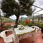 L&r - Casa Illiade Con Parcheggio Libero, Terrazza Panoramica E Wi-fi Lejlighed *