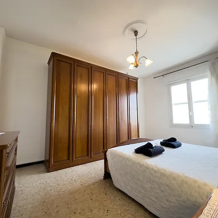 L&r - Casa Illiade Con Parcheggio Libero, Terrazza Panoramica E Wi-fi Apartmán