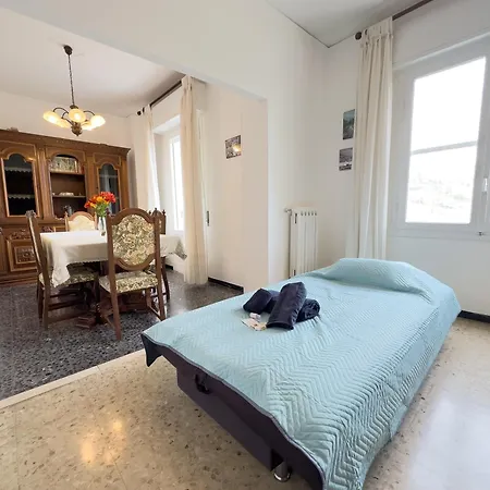 L&r - Casa Illiade Con Parcheggio Libero, Terrazza Panoramica E Wi-fi Apartmán *