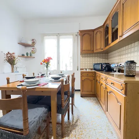 Apartmán L&r - Casa Illiade Con Parcheggio Libero, Terrazza Panoramica E Wi-fi Sanremo